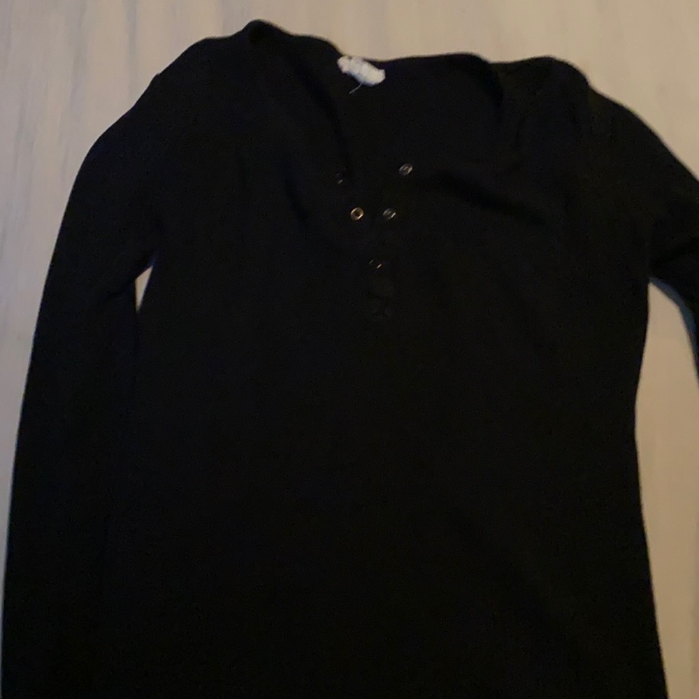 Ingrid and Isabel snap up waffle henley